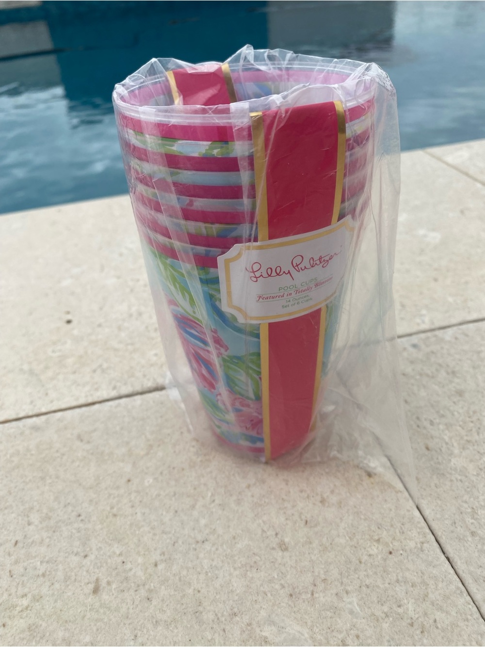 Lilly Pulitzer Poolside cups NWT Set of 6 - 14 oz cups in Totally Blossom- New